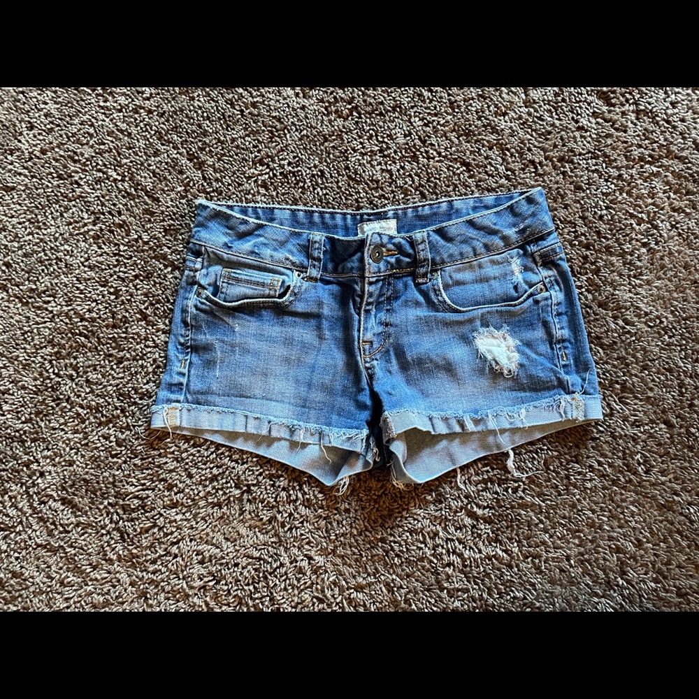 Aeropostale jean shorts. Size 1/2